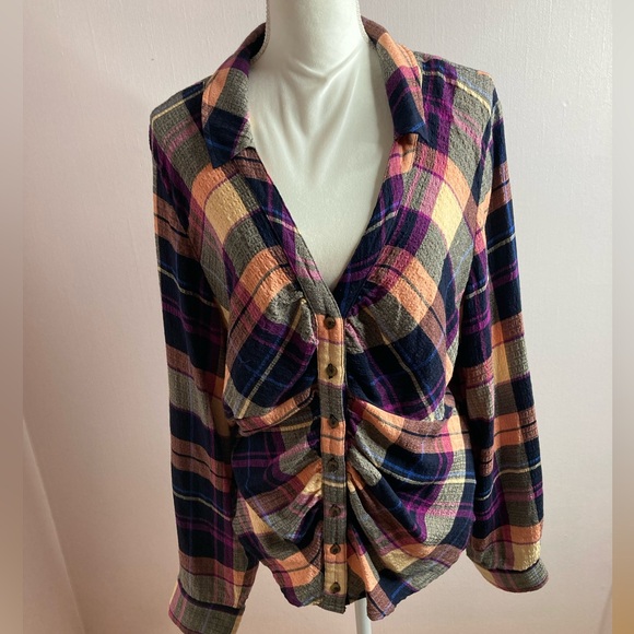 Anthropologie/PILCRO Gauze Plaid Ruched Button Down Shirt - Picture 5 of 13